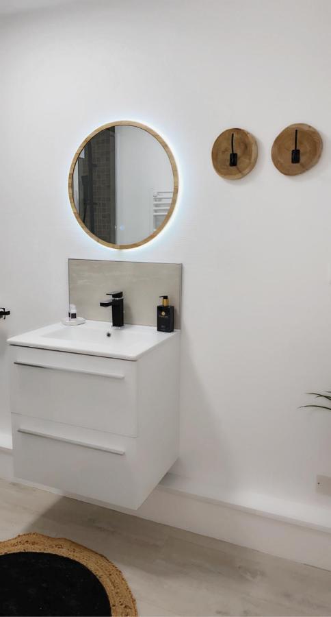 L'AppartE Black Superbe Appartement Pop ! Besançon Eksteriør billede