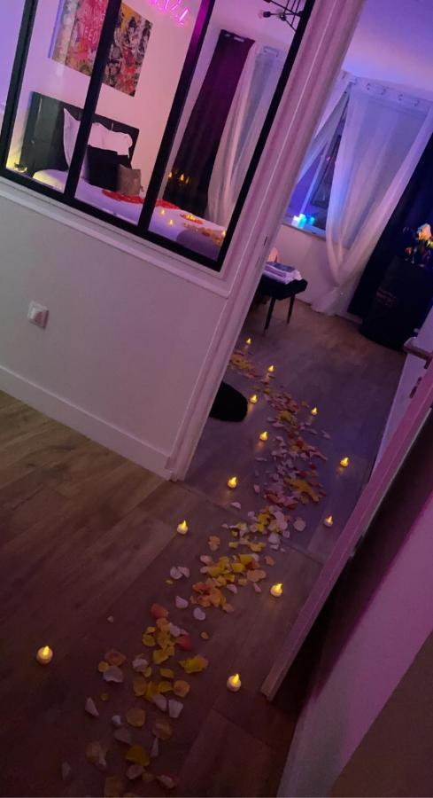 L'AppartE Black Superbe Appartement Pop ! Besançon Eksteriør billede